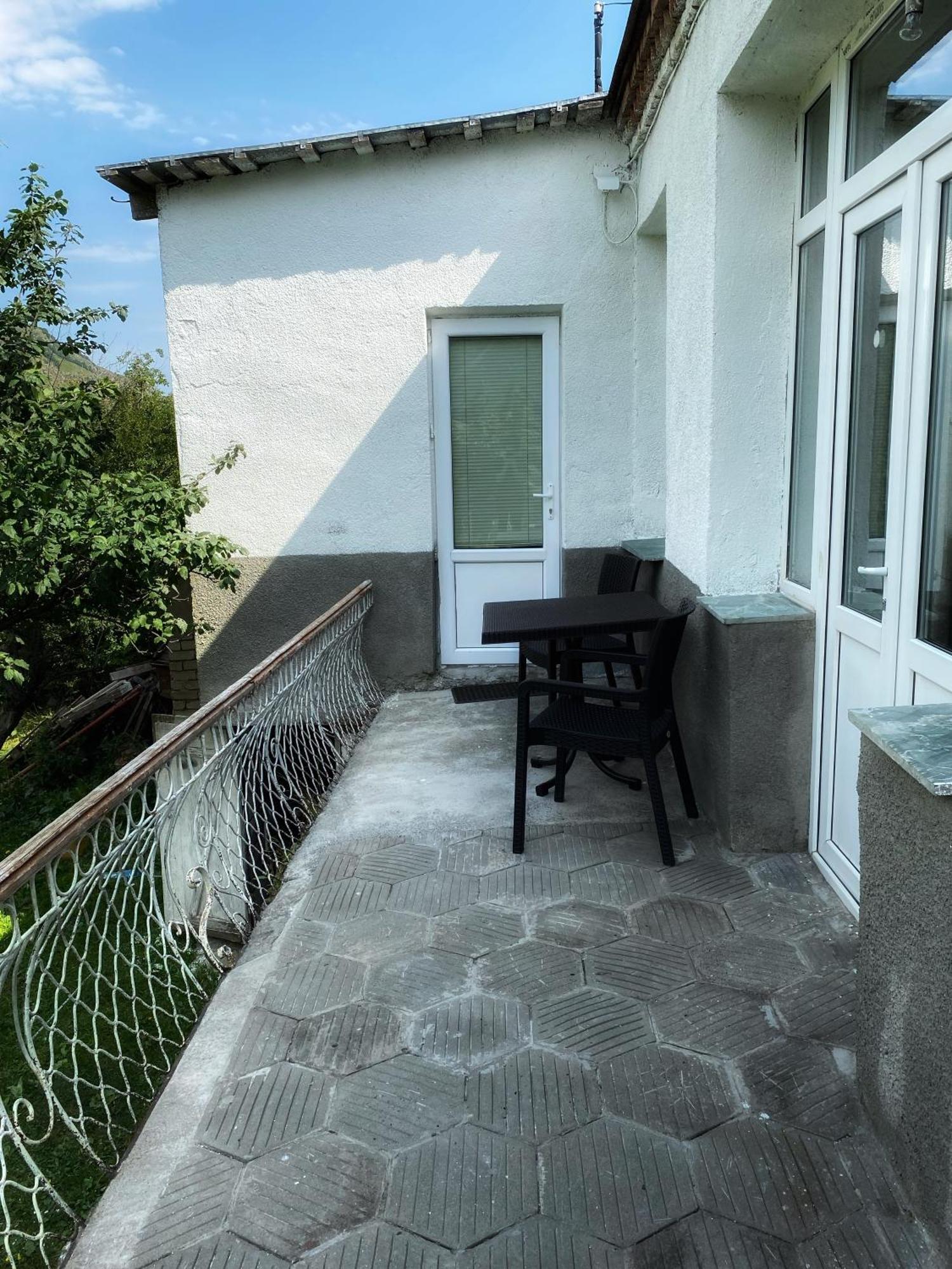 Dato Khetaguri Apartment Kazbegi Bagian luar foto