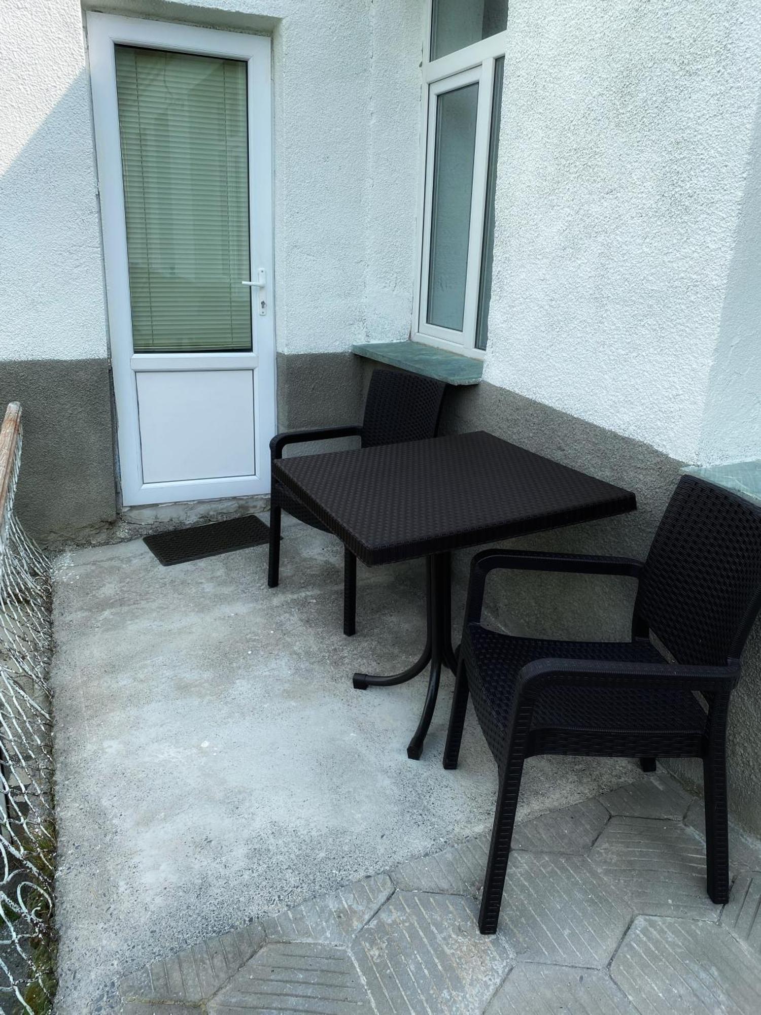 Dato Khetaguri Apartment Kazbegi Bagian luar foto